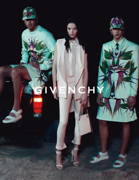 all the givenchy 2012 ss shirts|Givenchy Spring 2012 Ready.